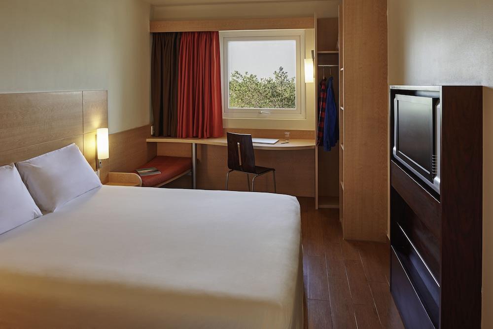Ibis Senlis Hotel Senlis  Bagian luar foto
