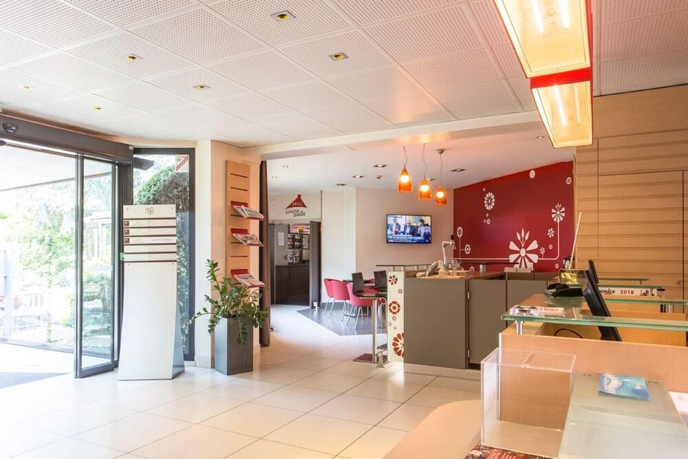 Ibis Senlis Hotel Senlis  Bagian luar foto