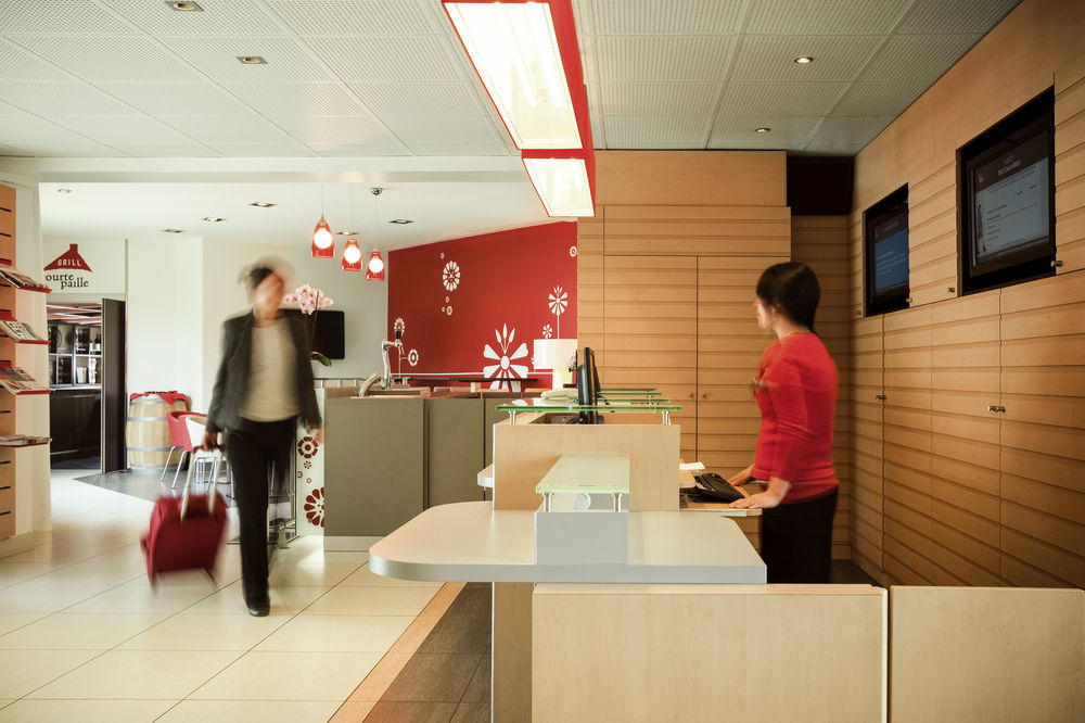 Ibis Senlis Hotel Senlis  Bagian luar foto